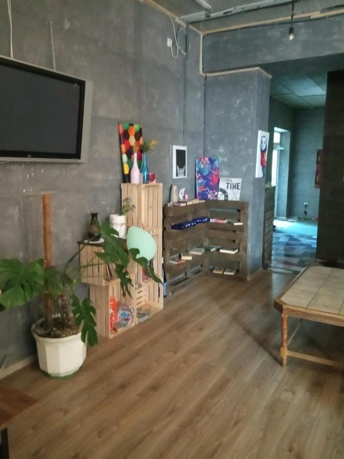 Travel Station Hostel Ivano-Frankivsk Exterior photo