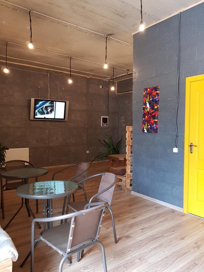 Travel Station Hostel Ivano-Frankivsk Exterior photo