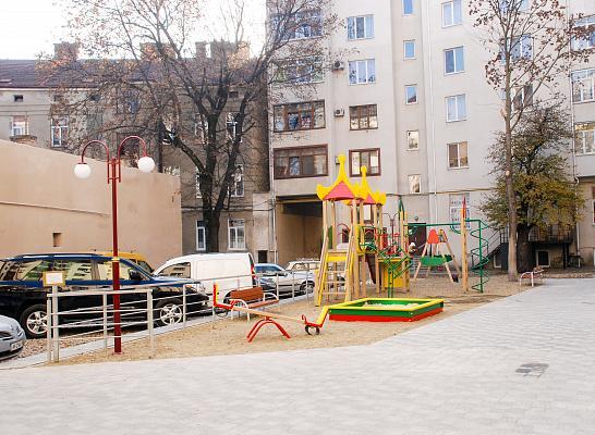 Travel Station Hostel Ivano-Frankivsk Exterior photo